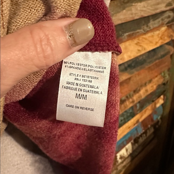 Everleigh Burgundy and Cream Tie-Dye Cowl Neck Sweater size medium - Picture 5 of 6